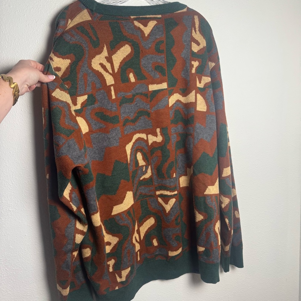 Kavu Men's Abstract funky Green and Brown Crewneck Sweater - Picture 3 of 7